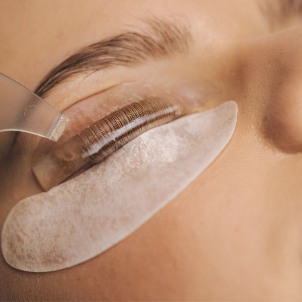 Lash Lifting estraga os cílios? Saiba a verdade